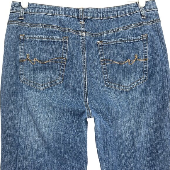 St. John's Bay Women's Cropped Jeans Size 12 Stretch Straight Leg Blue Mid Rise - Picture 4 of 9